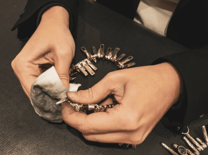 How To Clean Silver Jewelry Gardenfrontier How To Clean Silver Jewelry