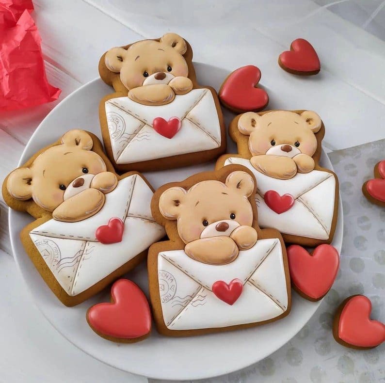 Perfectly baked sugar cookie cutouts Gardenfrontier A beautiful plate of decorated holiday sugar cookie cutouts