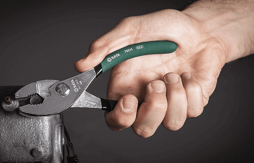 Slip Joint Pliers Gardenfrontier A pair of standard slip joint pliers