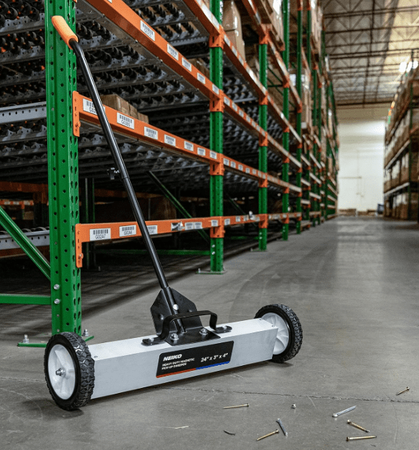 Rolling Magnetic Sweeper with Wheels 50 Pound Capacity Gardenfrontier Rolling Magnetic Sweeper with Wheels 50 Pound Capacity